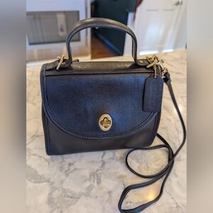 Rare Vintage Coach Regina Black Leather Crossbody Bag